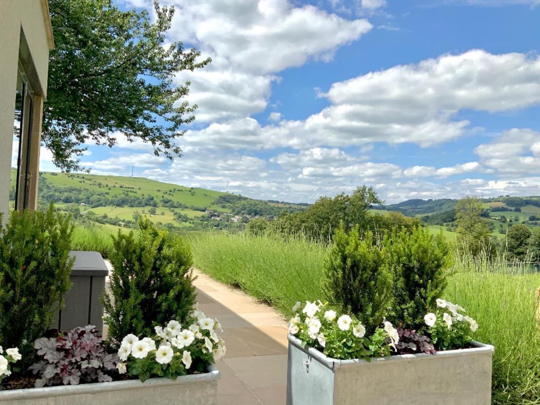 The View, Luxury Studio Curbar Екстер'єр фото